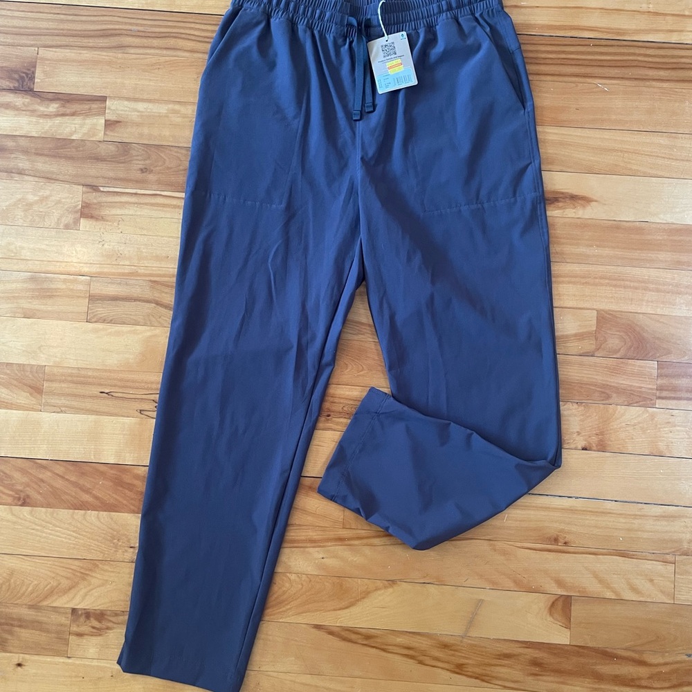 Patagonia women’s Fleetwith pant NWT